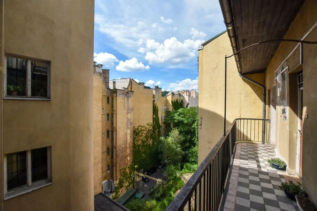 Girly Retro Flat On Romantic Boho Buda Hotel Budapest Hungary